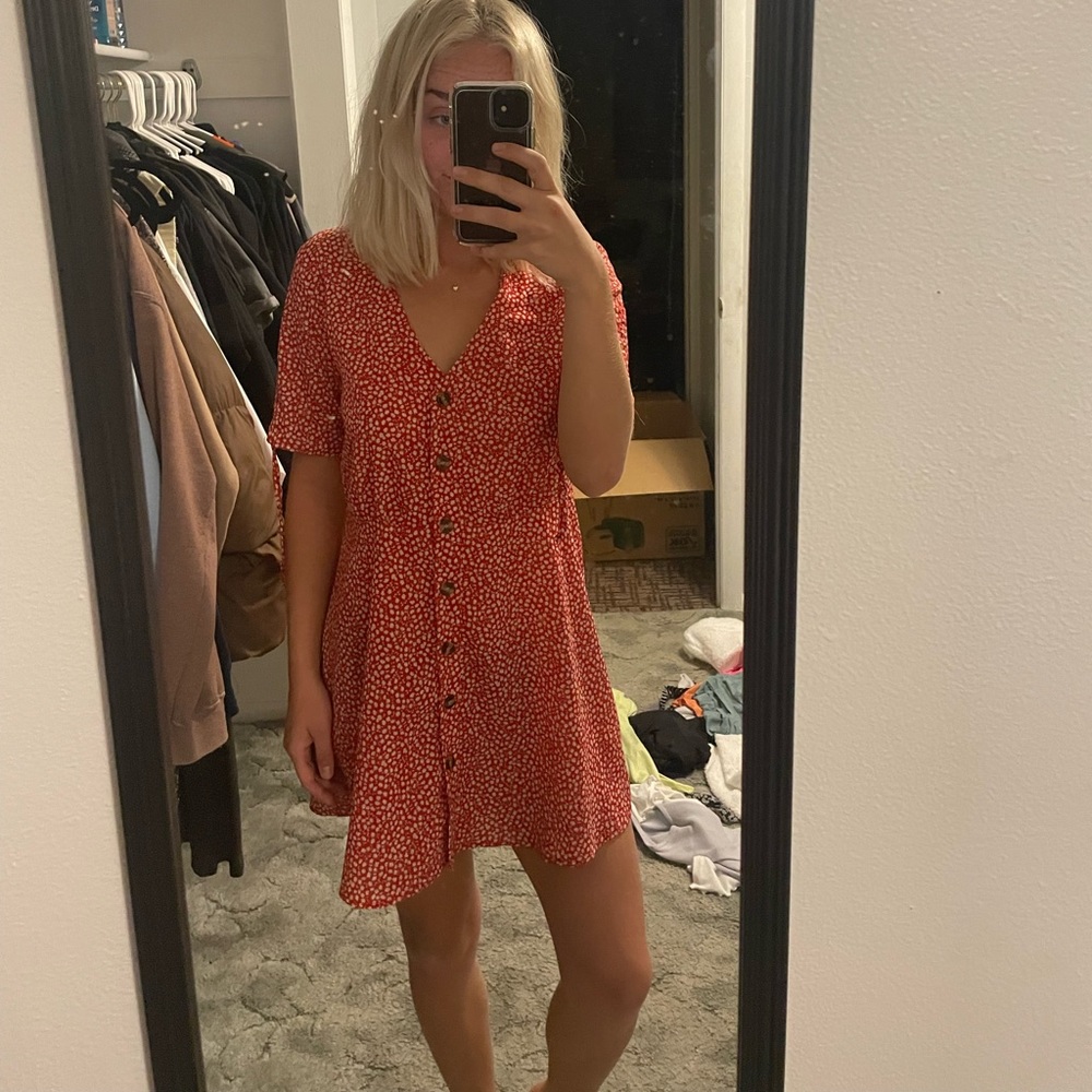Red, white floral, scrunch shoulders optional, v-neck, button up, sun dress.